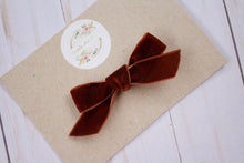 Load image into Gallery viewer, Velvet baby hair bows ANNA BOW